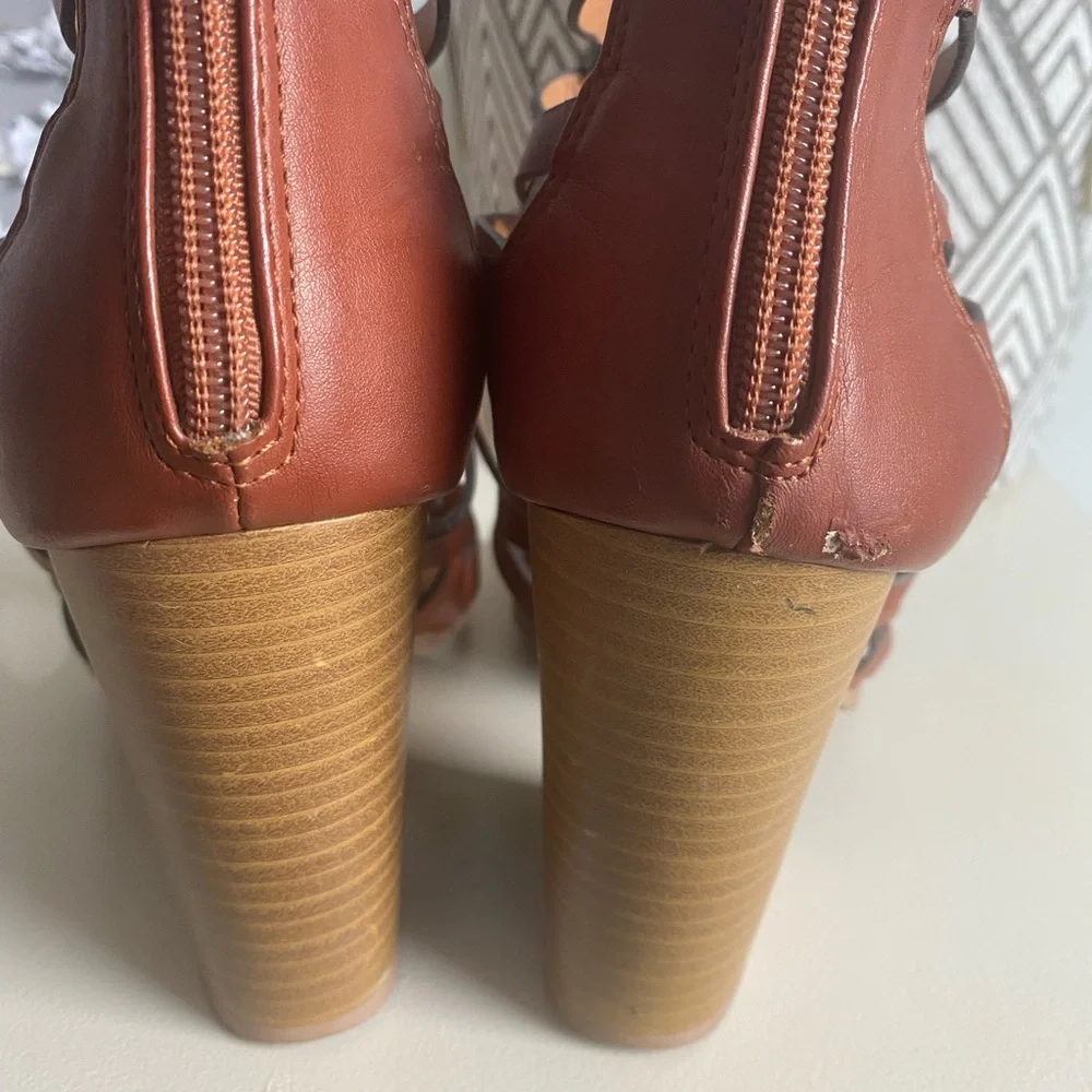 Qupid | Open toed block heels | size 9.5 - Picture 3 of 7